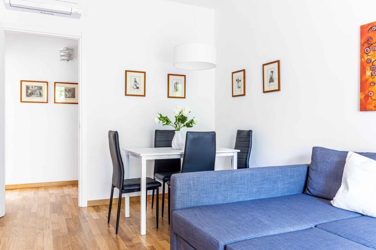 Joivy Adorable Flat With Balcony Apartment Milan Bagian luar foto